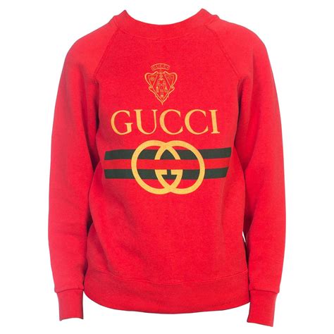 bootleg gucci sweatshirt.